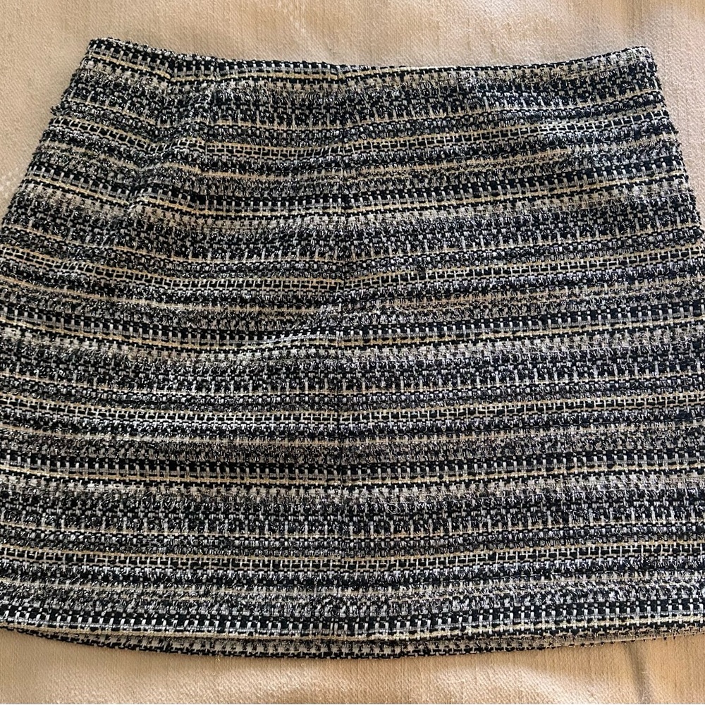 Chic Black and White Tweed Skirt
